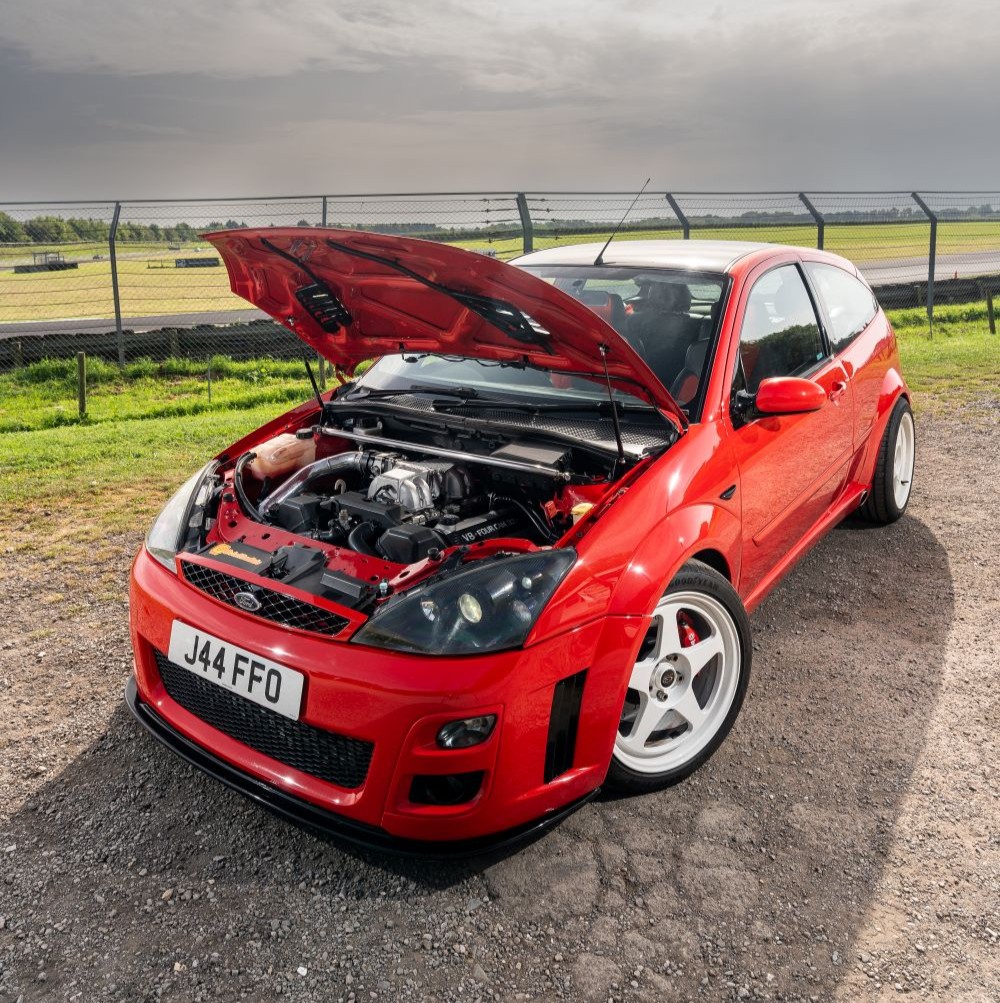 Ford Focus with turbo V8 engine