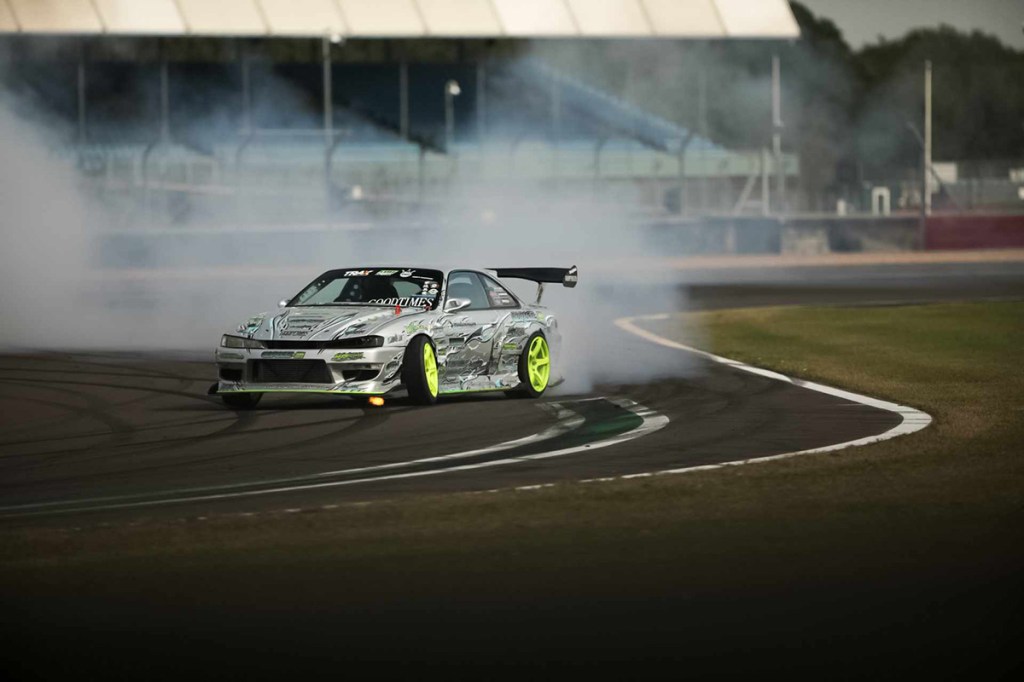 Dean Longdon drifting